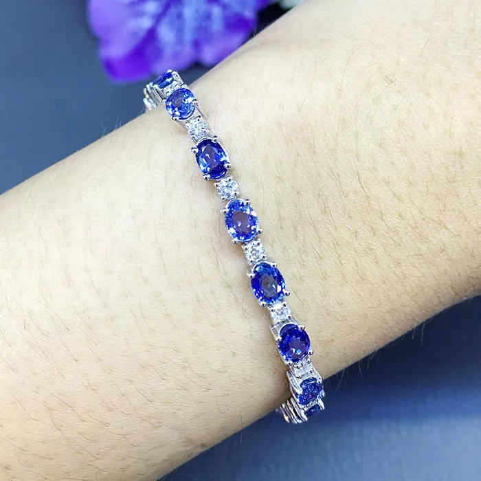 สร้อยข้อมือไพลินซีลอนคั่นเพชร