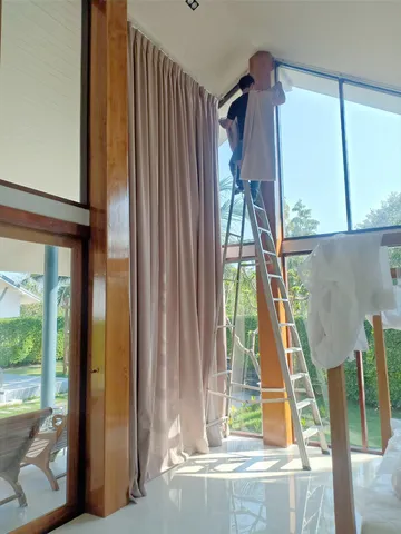 Curtain-Cleaning2