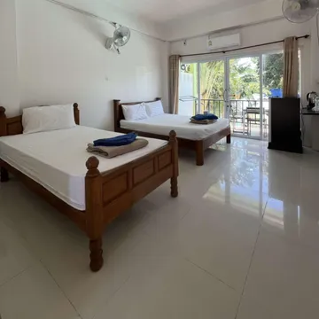 2000x2000px2Bed