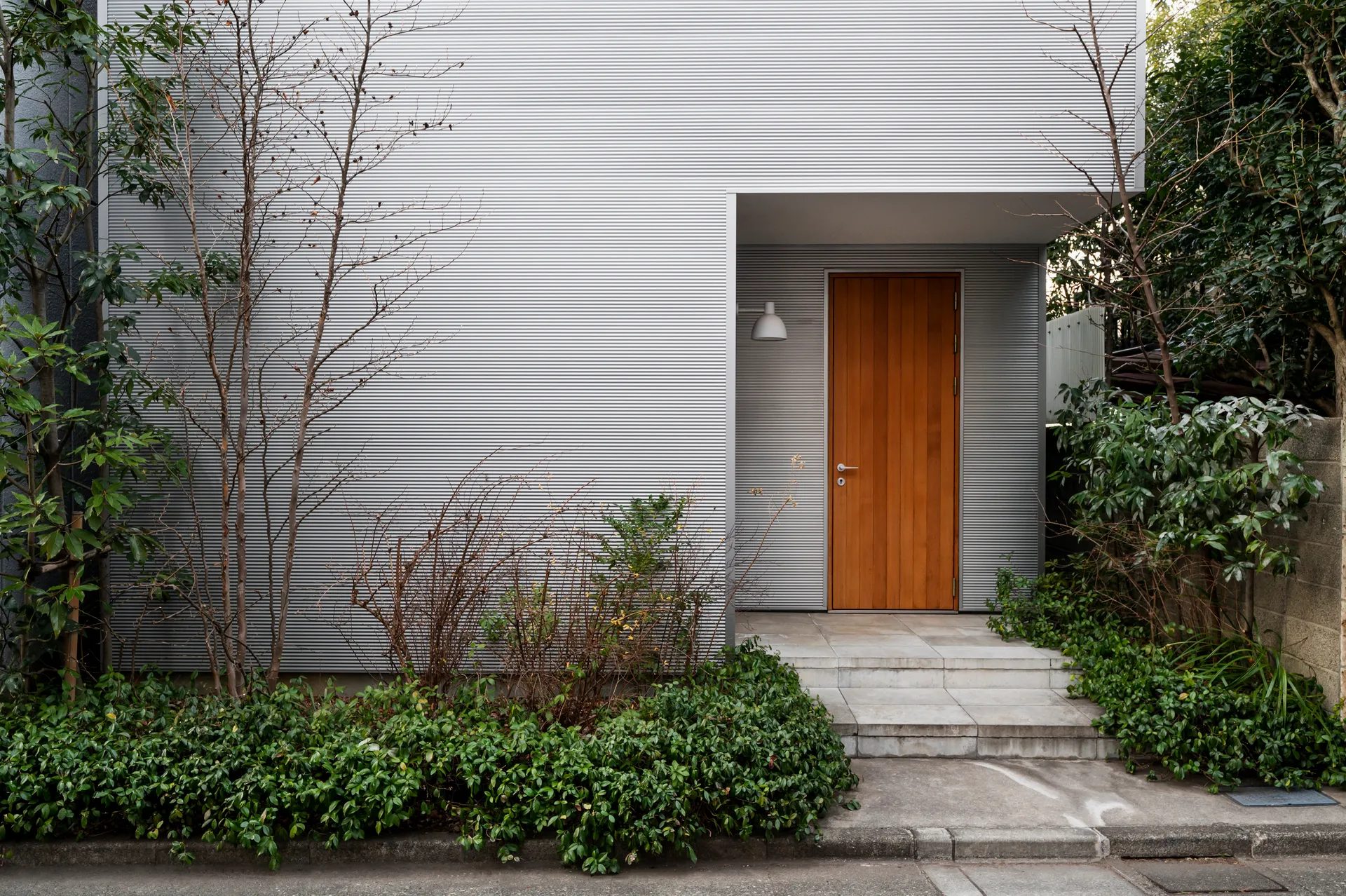 home04