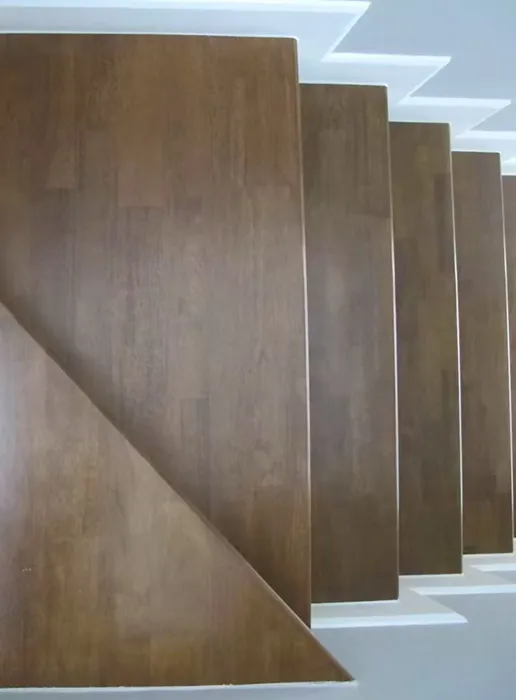 thaistair20