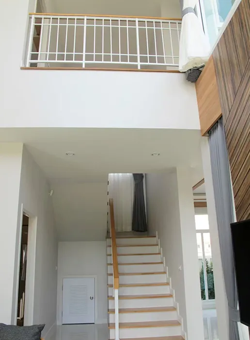 thaistair21