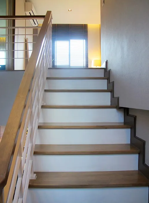 thaistair6
