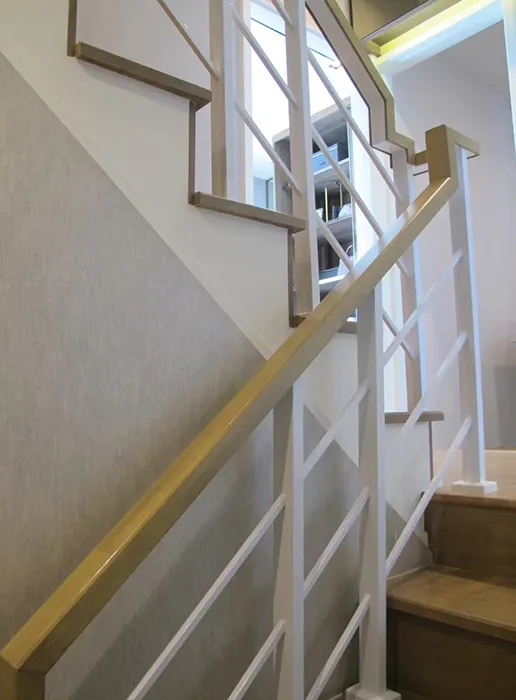 thaistair9