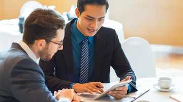 Insurance-Broker-2new