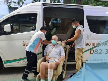 บริการพาผู้สูงอายุไปพบแพทย์ตามนัด3