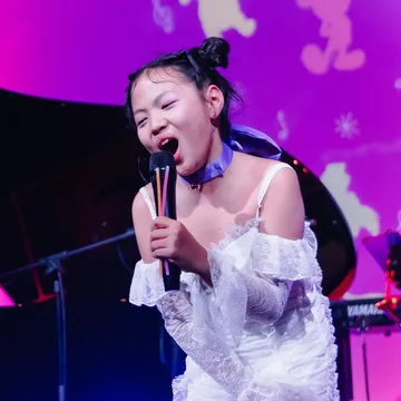 Voice-8