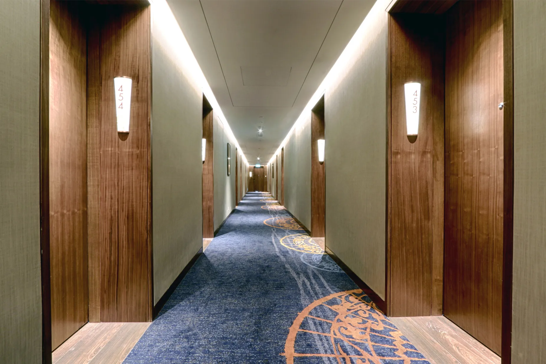 WebGuestroomCorridor