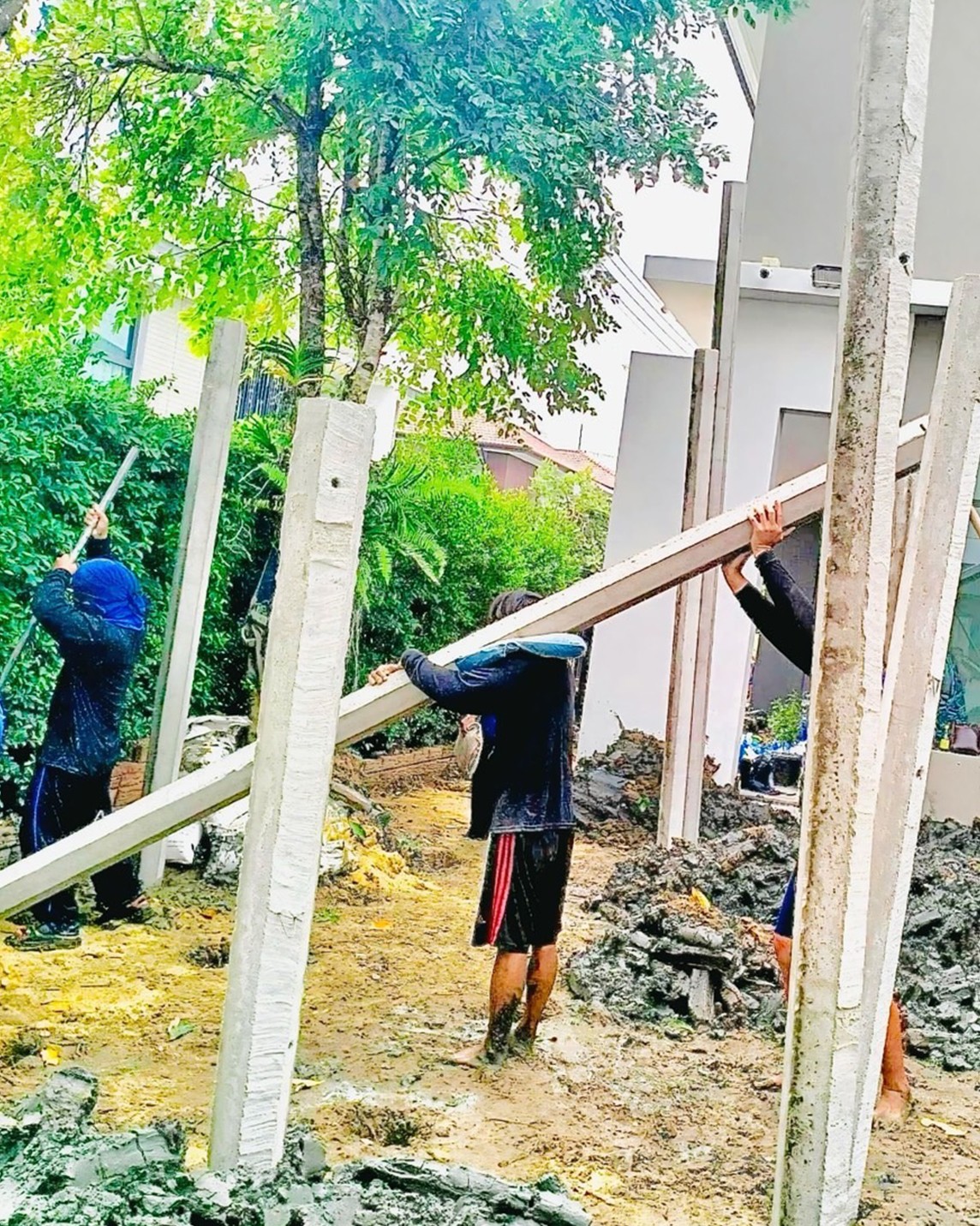 บริการตอกเสาเข็มด้วยแรงคน2