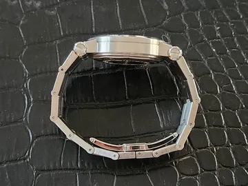 08
