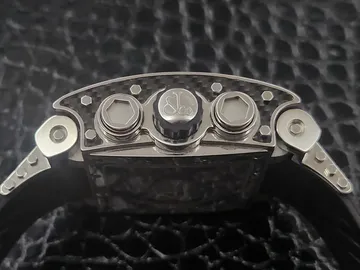 09