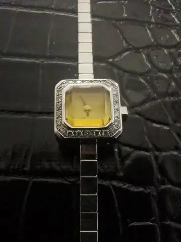 Corum-Sugar-Cube-3-resize360x480