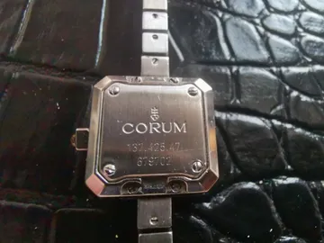 Corum-Sugar-Cube-8-resize640x480