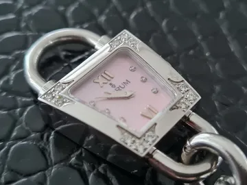 Corum-Trapeze-lady-5-5-resize