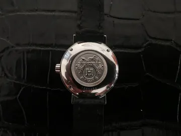 Hermes-Nomad-8-resize