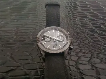 Omega-Dark-Side-4640x480