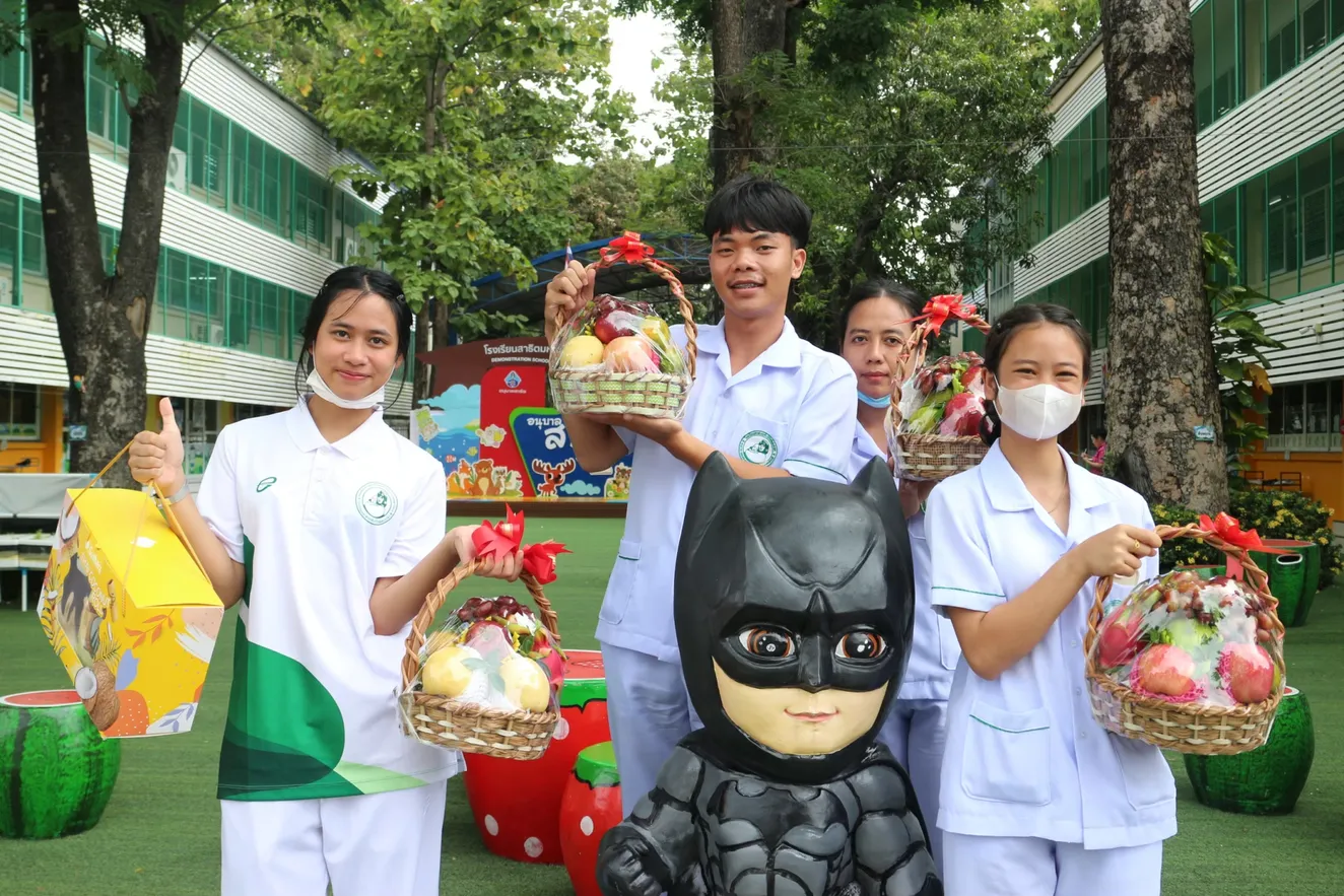LINEALBUMขอบคุณโรงเรียนสาธิต25120114