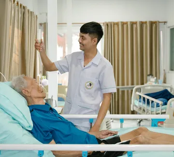 ดูแลผู้สูงอายุ01