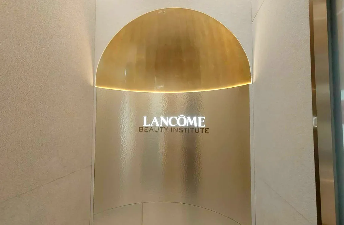 ร้านLANCOMEเซ็นทรัลชิดลม-01