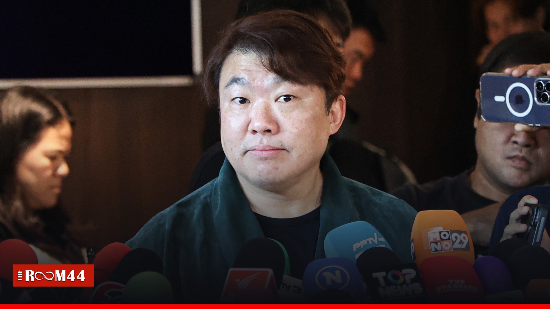 “西里蓬”承认讨论重启“人人半价”计划，力争4个月内推进，称反响优于“数字钱包”，否认为选举造势