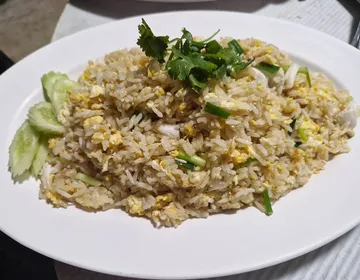 ข้าวผัดปู
