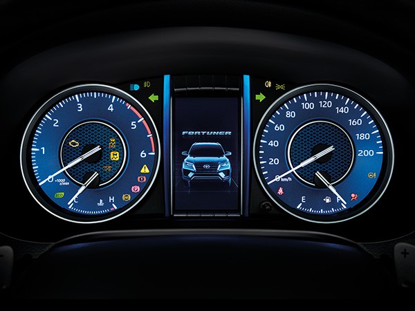 toyotafortuner(8)