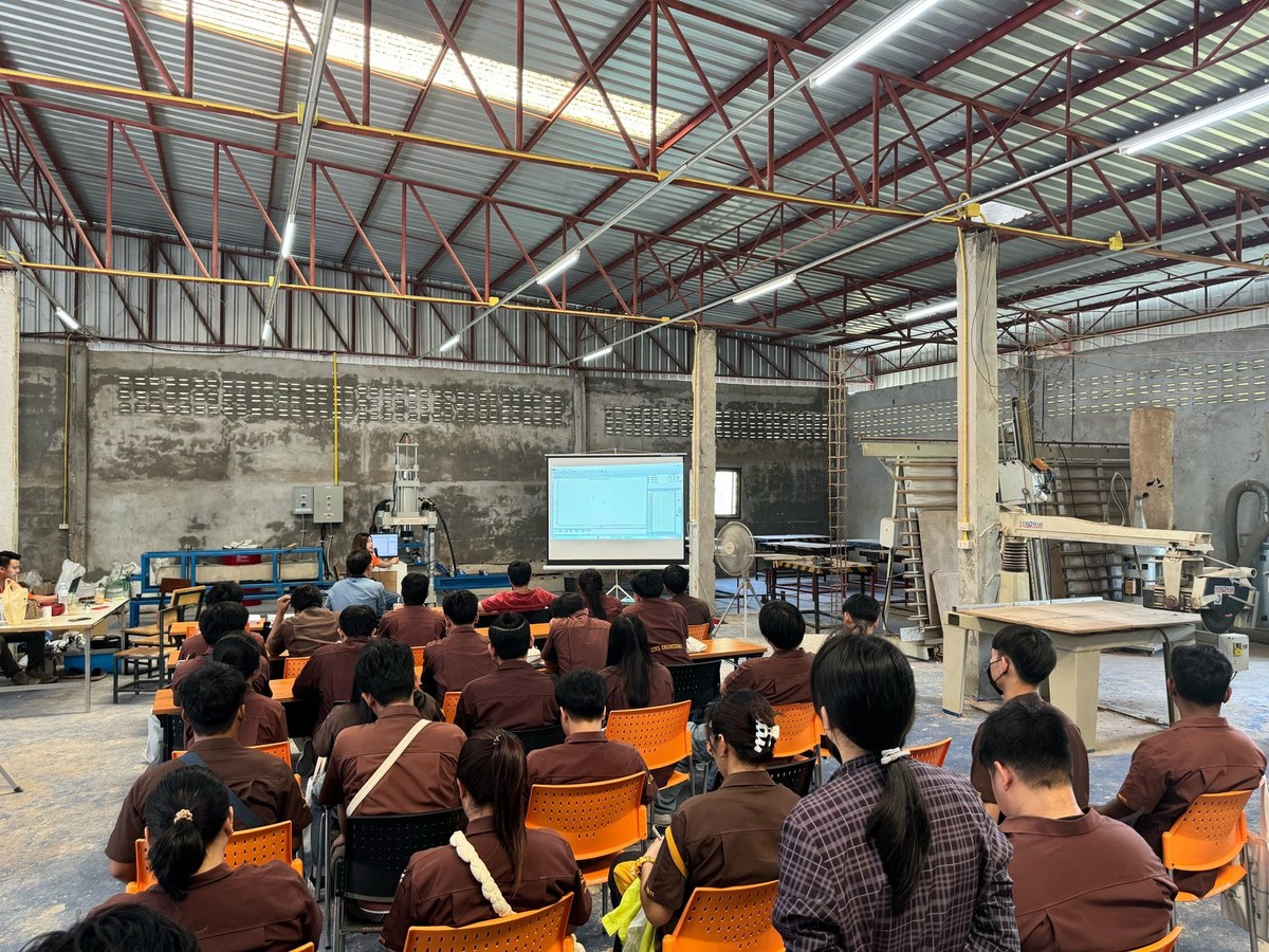Operator training session
