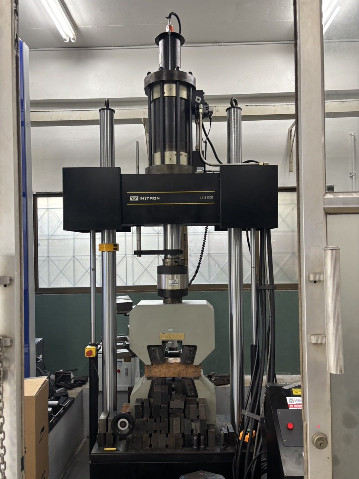 INSTRON testing machine after upgrade