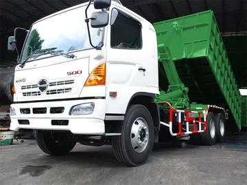 Roll-off-Truck