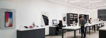 2-Retail---Apple-Reseller