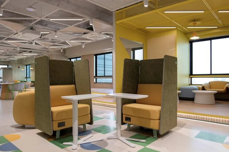 how-to-choose-office-furniture-5