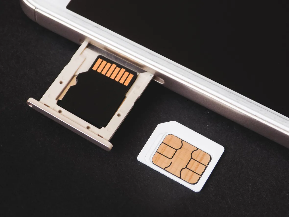 sim-card-44756791280
