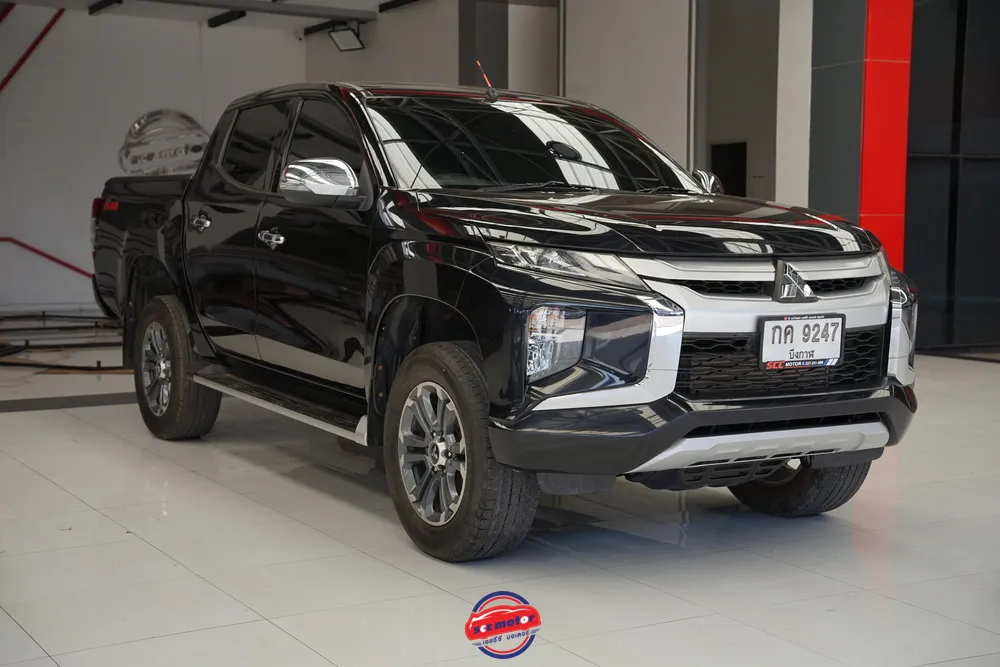 (No.8465) NEW MITSUBISHI TRITON 2.4 GLS PLUS 4D M/T ปี 2019/2020