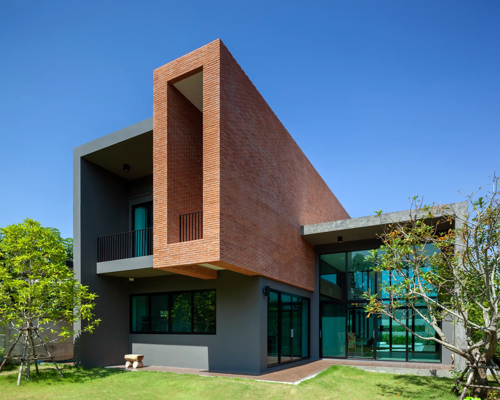 TUBEHOUSE(2)