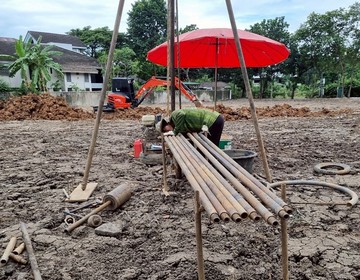 เจาะสำรวจชั้นดิน