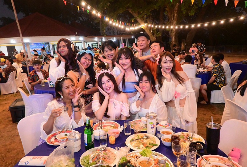 งานเลี้ยงสังสรรค์1
