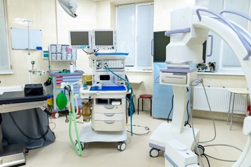 modern-surgery-interior-room-close-up-view-hospital-emergency-equipment
