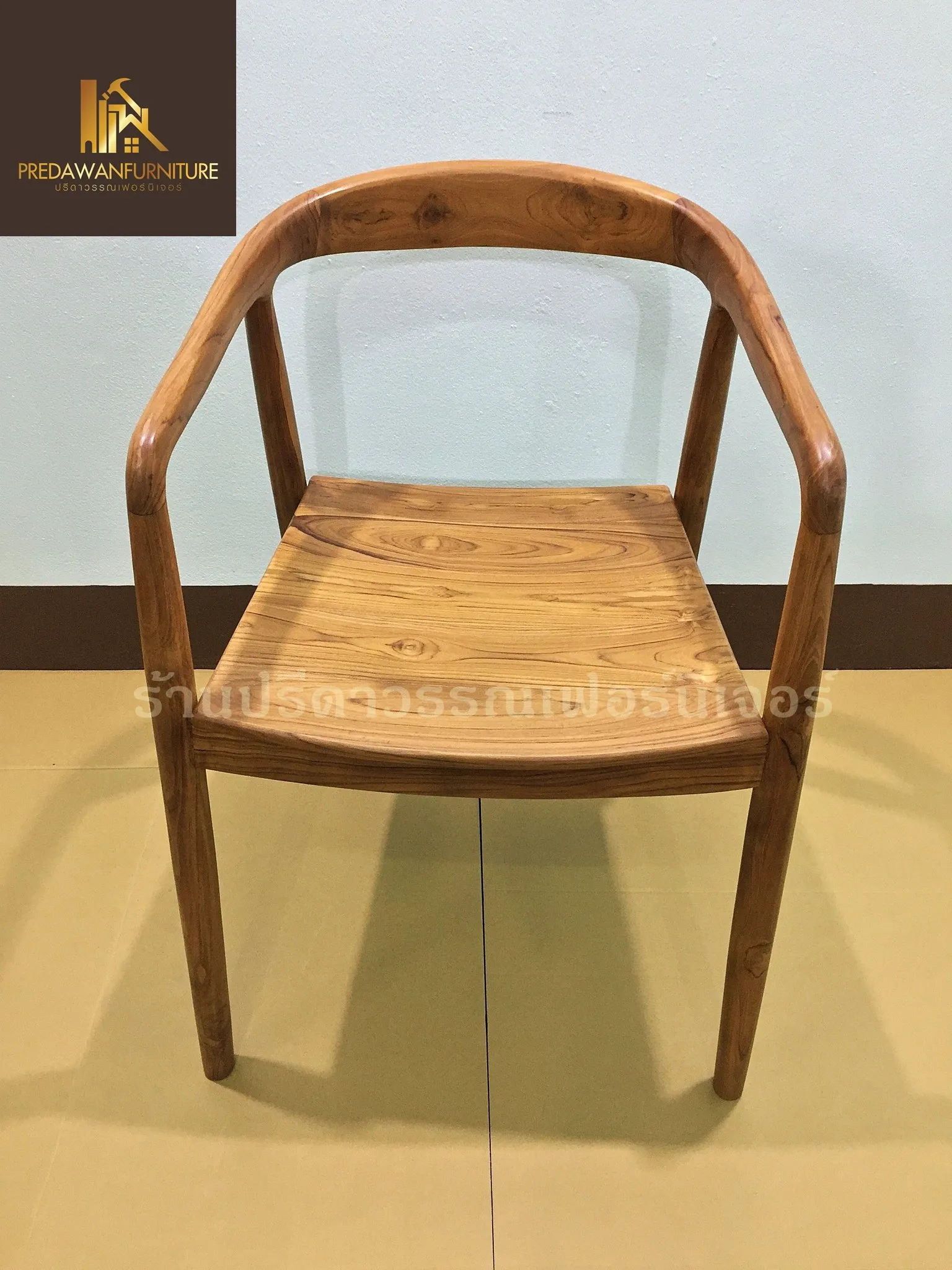 PFPhraechairmanimal011