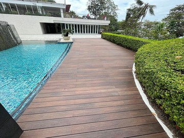 RaisedFloor(1)
