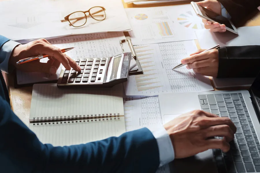 accountant-team-working-office-meeting-new-project