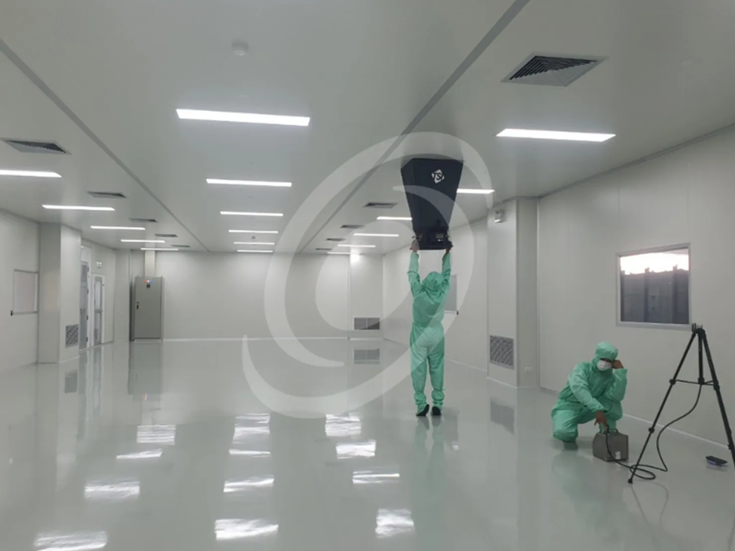 โรงงานผลิตชิ้นส่วนอิเล็กทรอนิกส์CLEANROOMISOCLASS-83