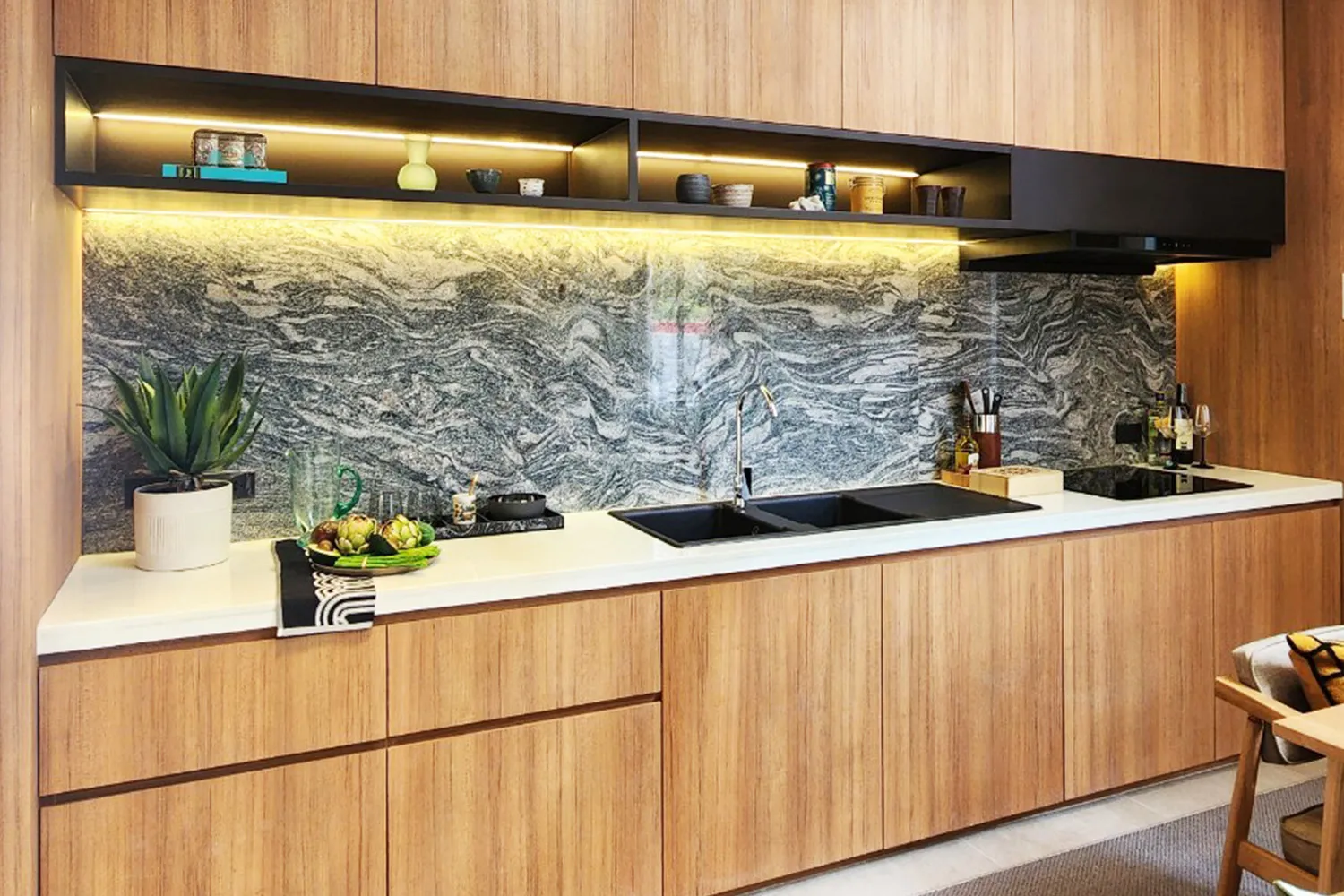 INTERIORCONSTUCTION(2)