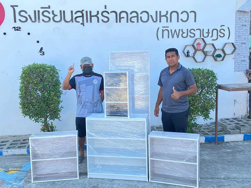 มอบเฟอร์นิเจอร์ให้กับ-โรงเรียนสุเหร่าคลองหกวา-(ทิพย์-ราษฎร์)(1)