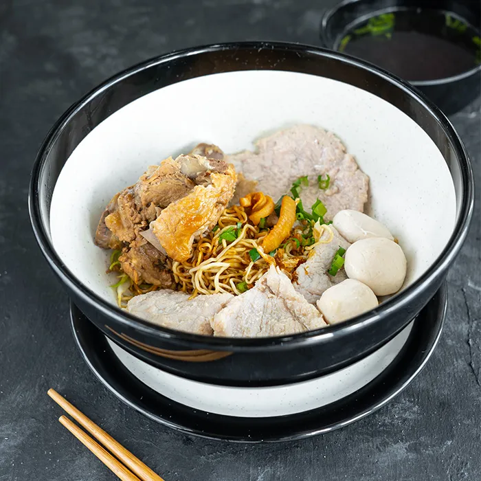 005-006-ก๋วยเตี๋ยวเคาะระฆังน้ำแดงกระดูกเล้ง-แห้ง
