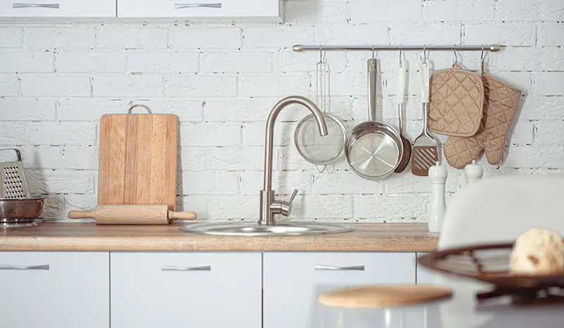 modern-stylish-scandinavian-kitchen-interior-with-kitchen-accessories-bright-white-kitchen-with-household-items