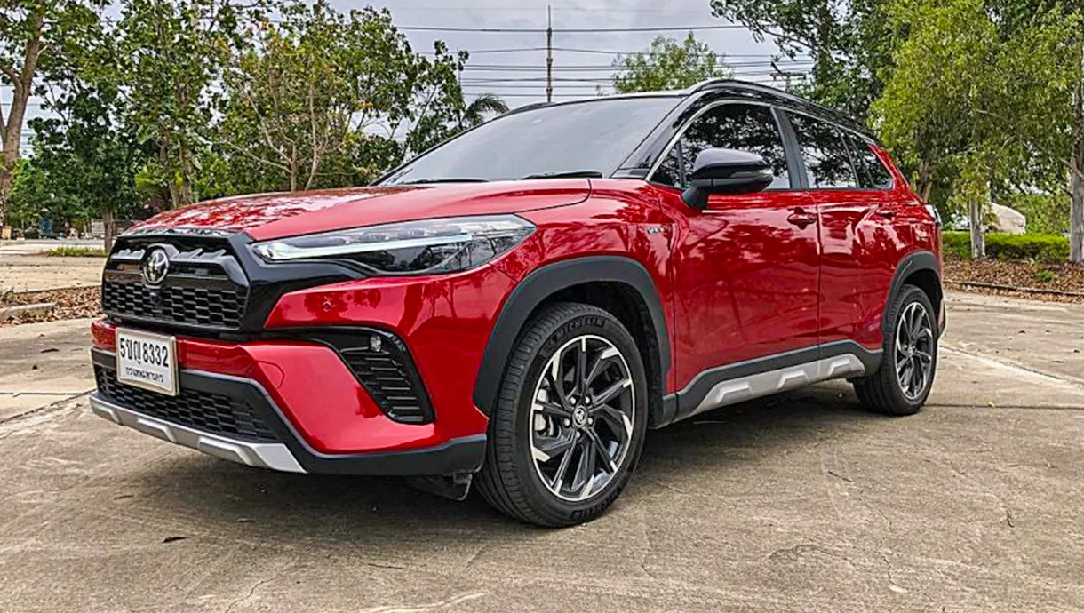 2-Toyota-Corolla-Cross-HEV-GR-Sport--รุ่นพิมพ์นิยมที่จูนมาให้ขับ