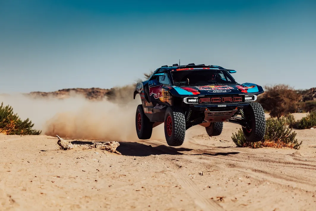 FordRaptorT1atDakarRally2025
