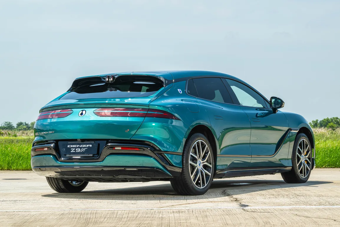 DENZA Z9GT_EXTERIOR FORCE GREEN_39