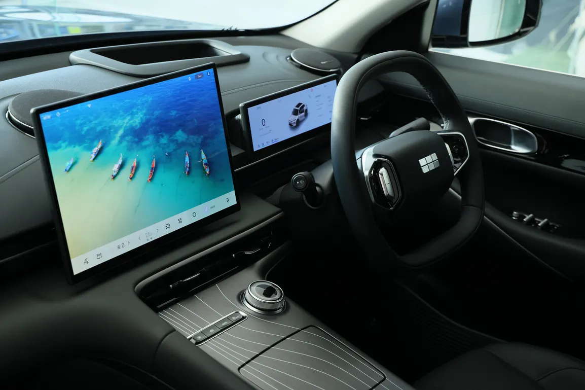 GEELY EMR_Interior (10)
