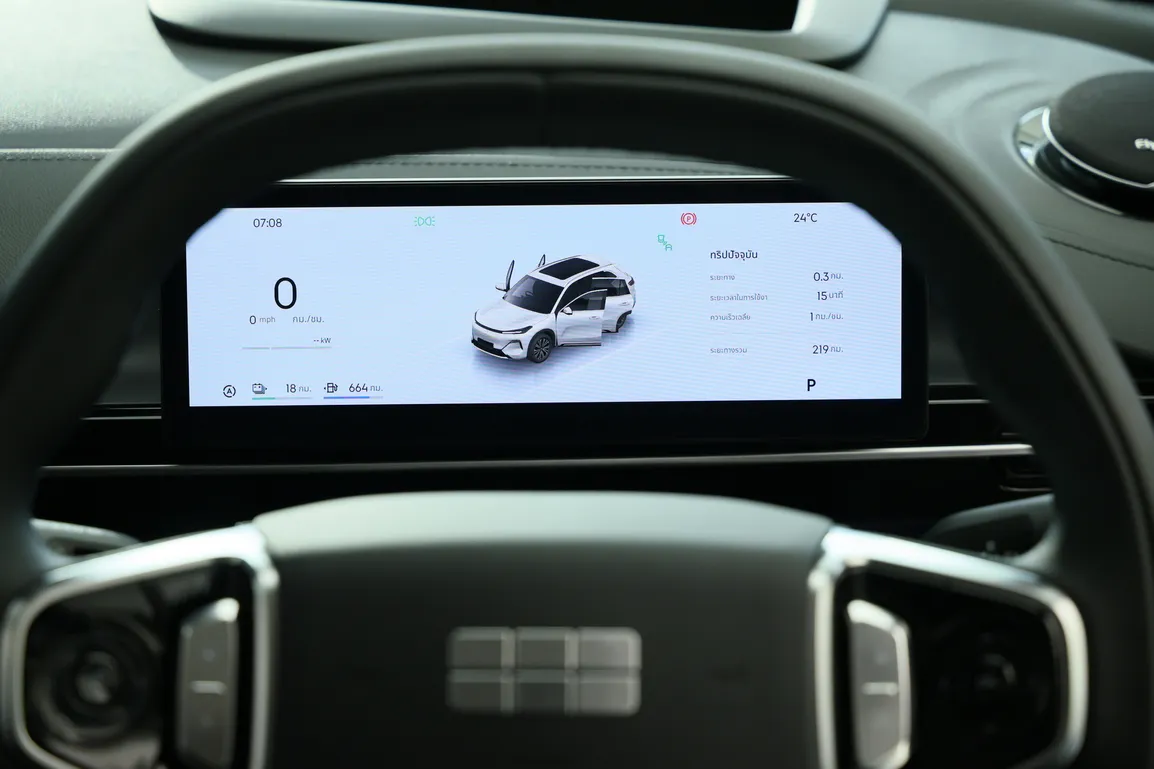 GEELY EMR_Interior (4)